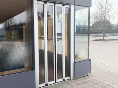 Automatische Faltflügeltür Automatische Faltflügeltür